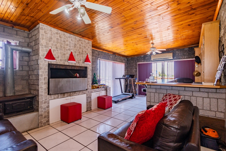 4 Bedroom Property for Sale in Blommendal Western Cape